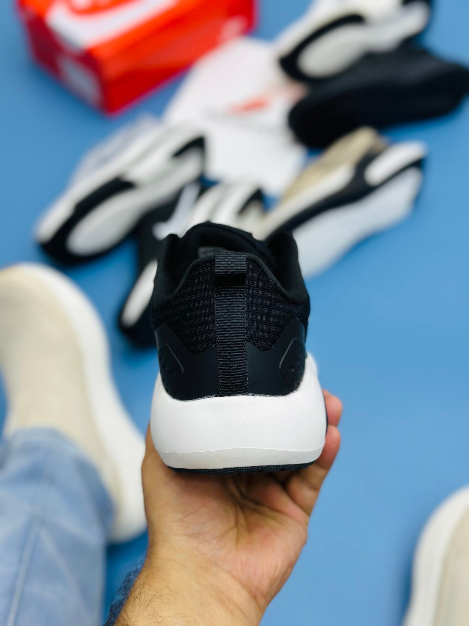 NK Fly Zoom - Black - Image 3