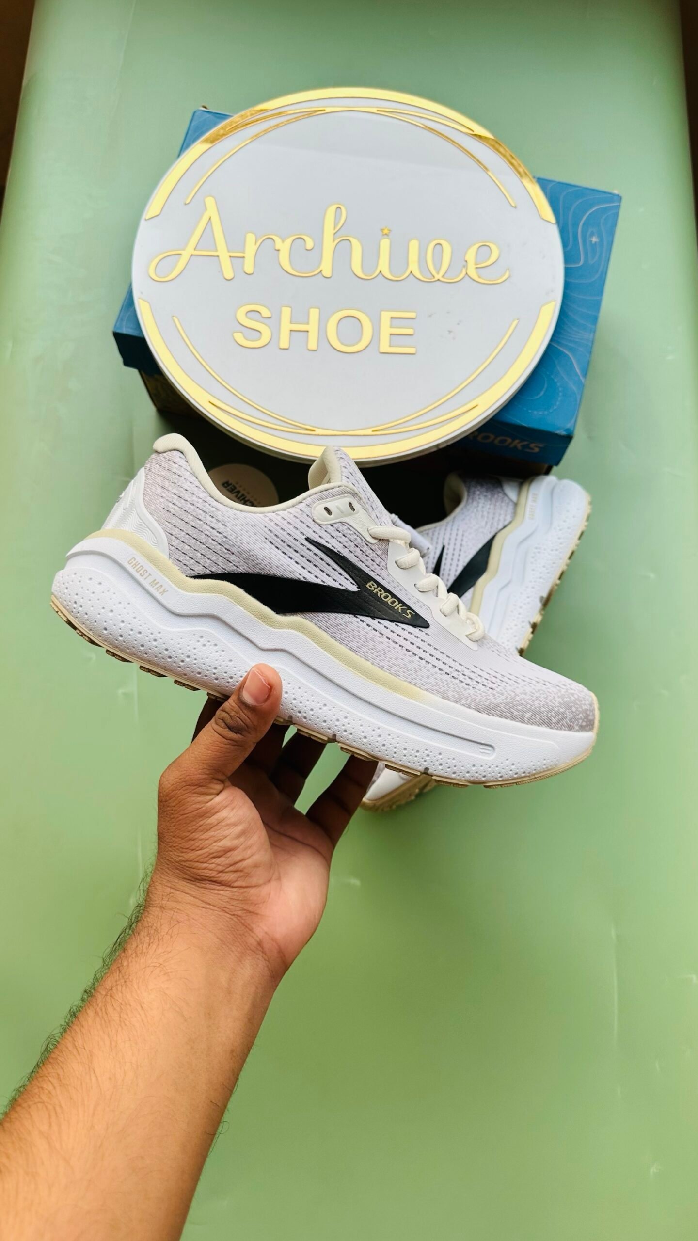 Brook Ghost Max2 - White B