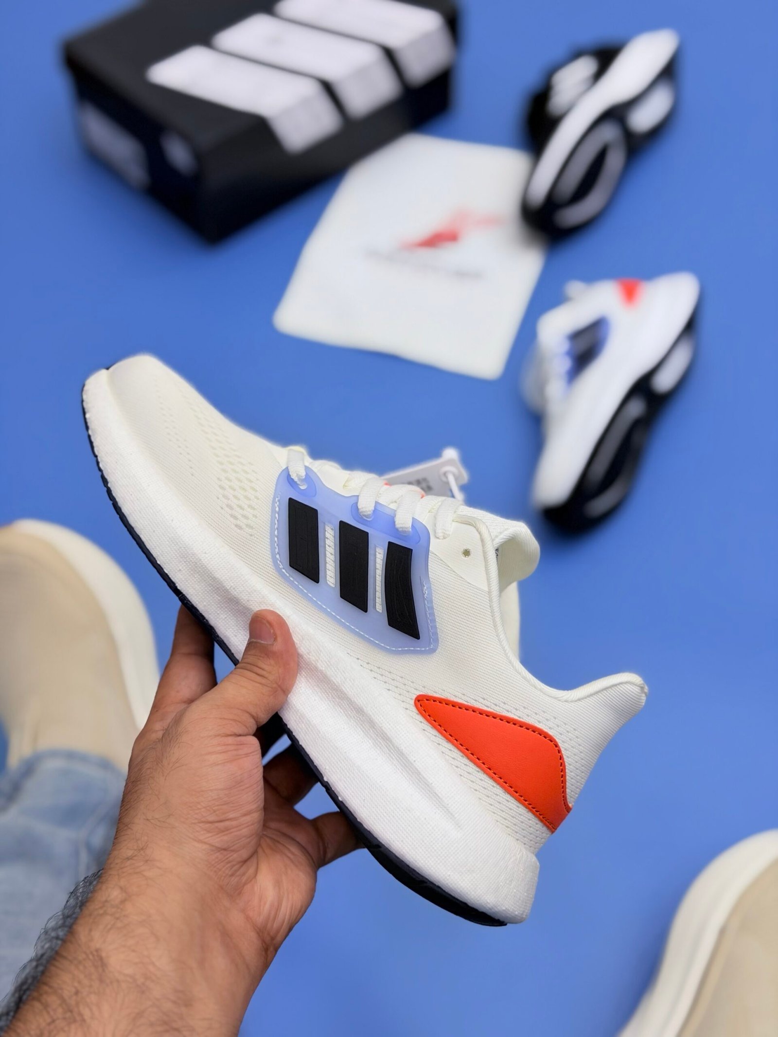 Adi’s Ultra Bounce - White - Image 3