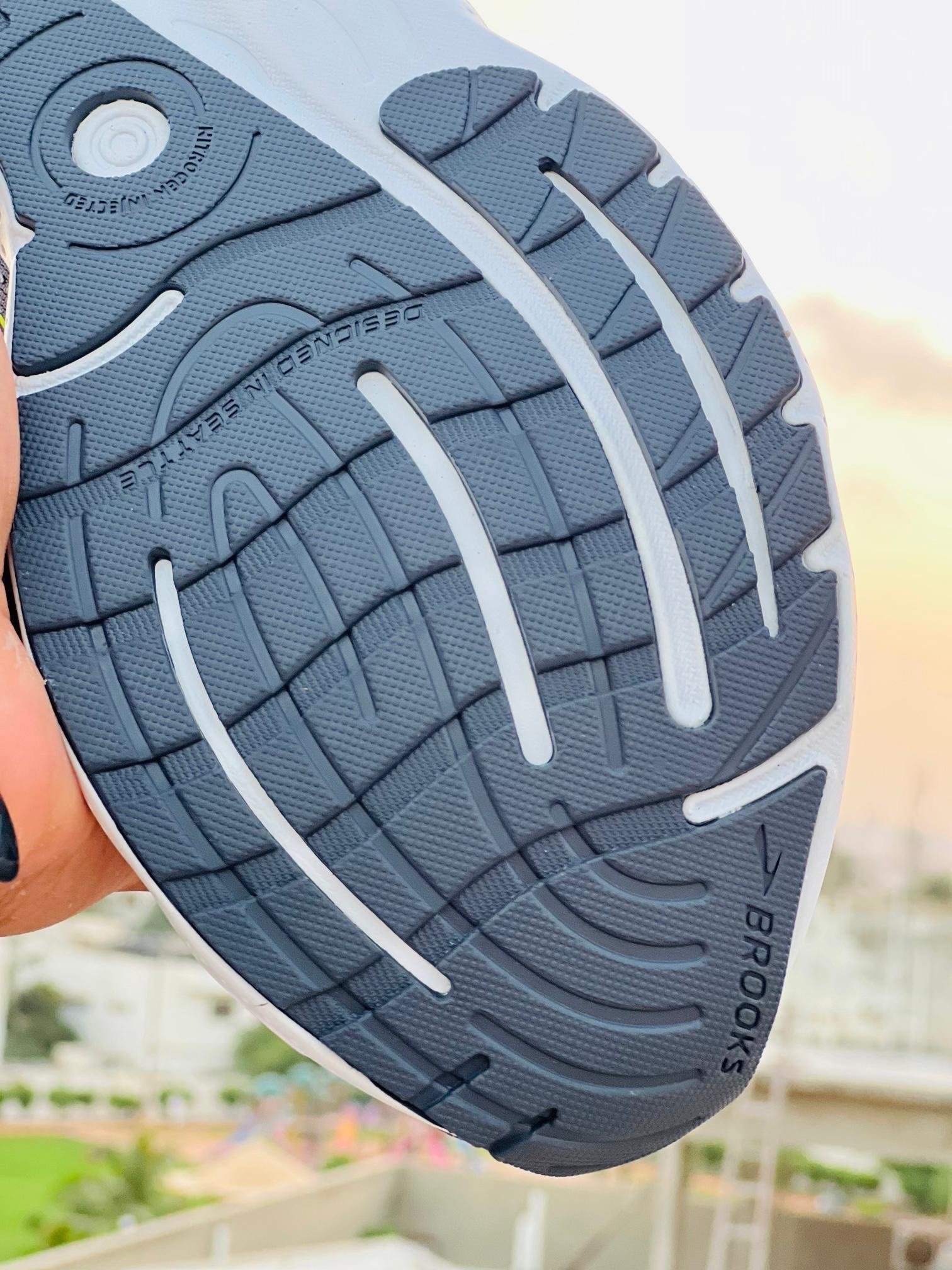 Brooks Glycerin 20 - Full Black - Image 8