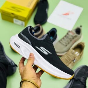 Skecher Ultra medicated Cushion Black White
