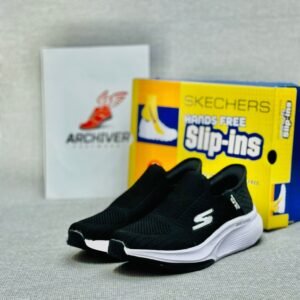 Alternative view of Sketcher max Cushion Medicated -Black